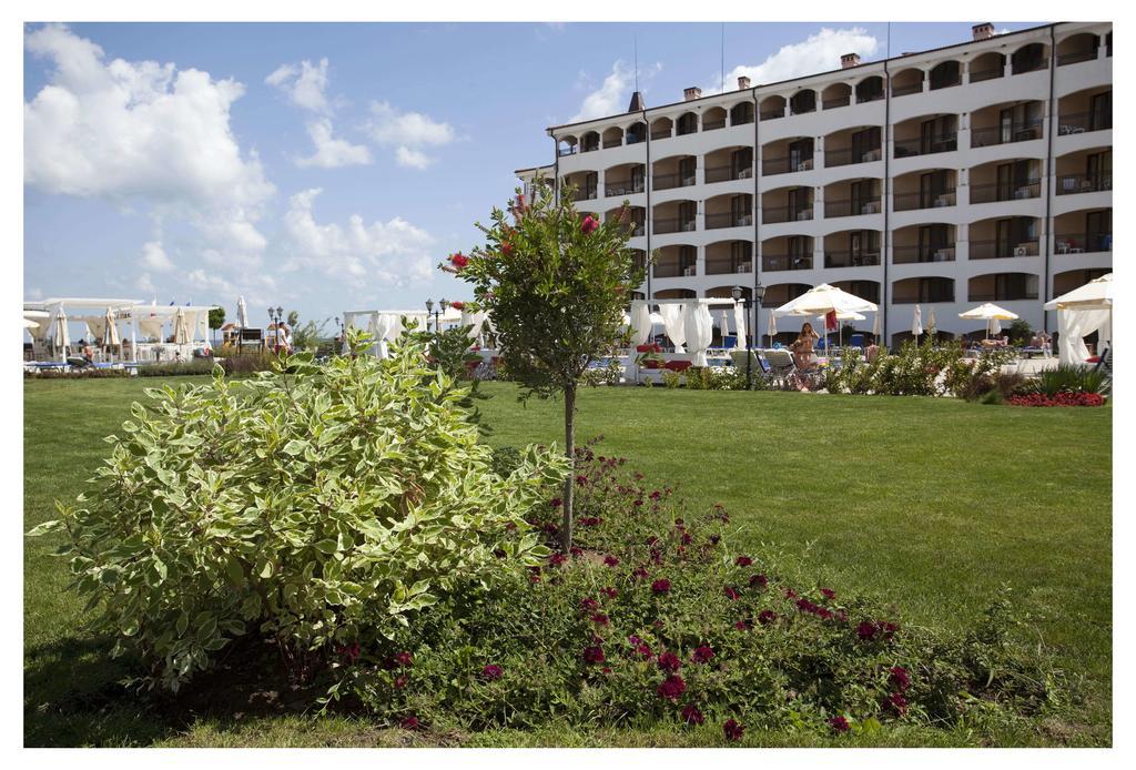 Aparthotel Regina Mare ツァレヴォ エクステリア 写真