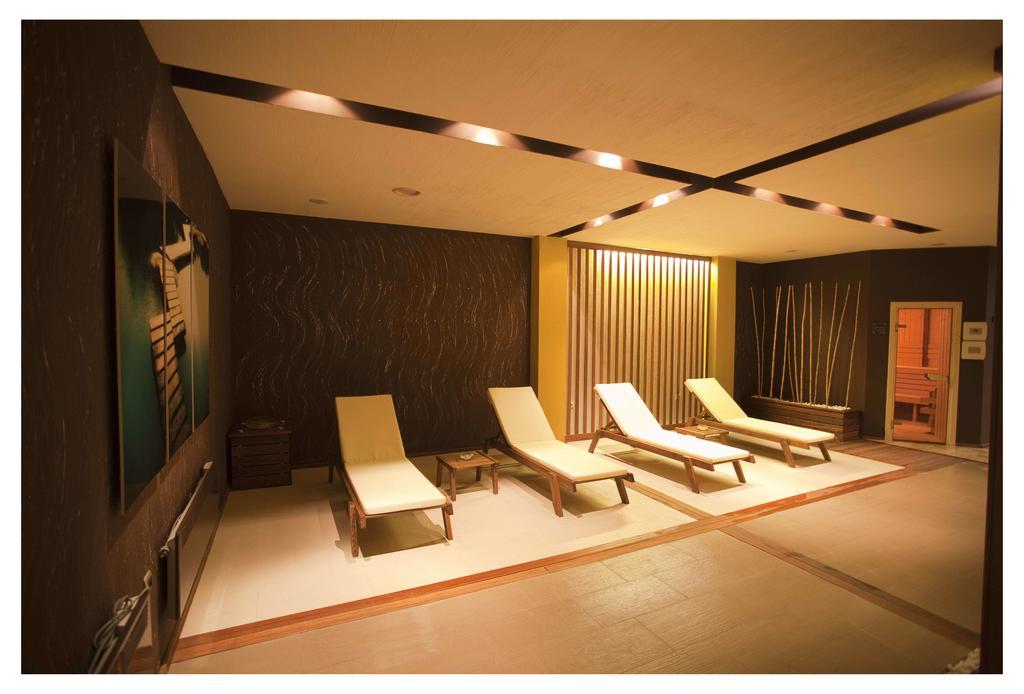 Aparthotel Regina Mare ツァレヴォ エクステリア 写真