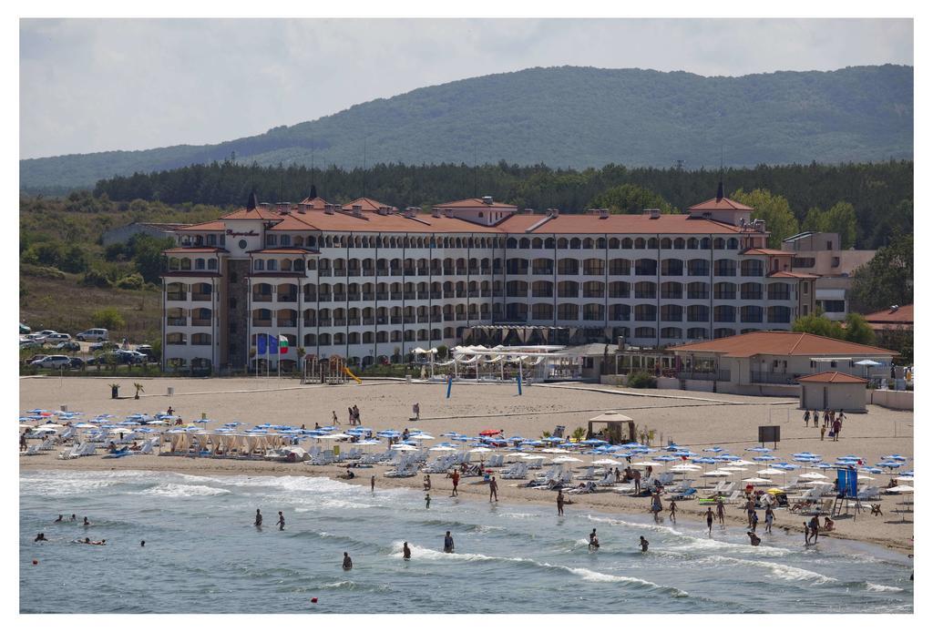 Aparthotel Regina Mare ツァレヴォ エクステリア 写真