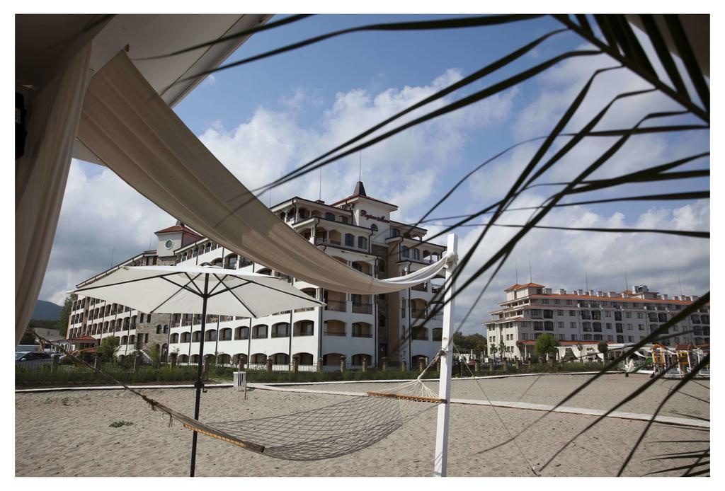Aparthotel Regina Mare ツァレヴォ エクステリア 写真