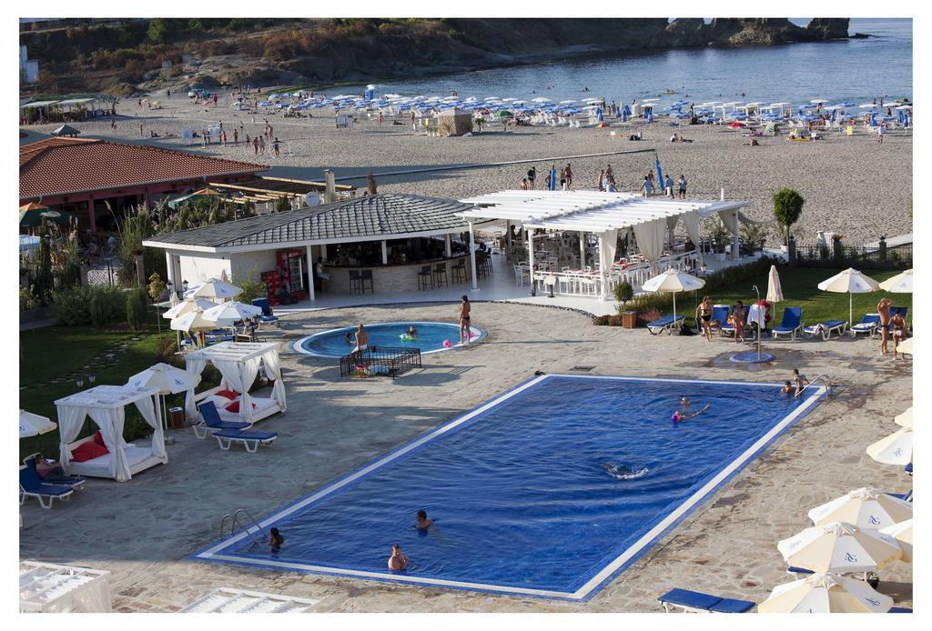 Aparthotel Regina Mare ツァレヴォ エクステリア 写真