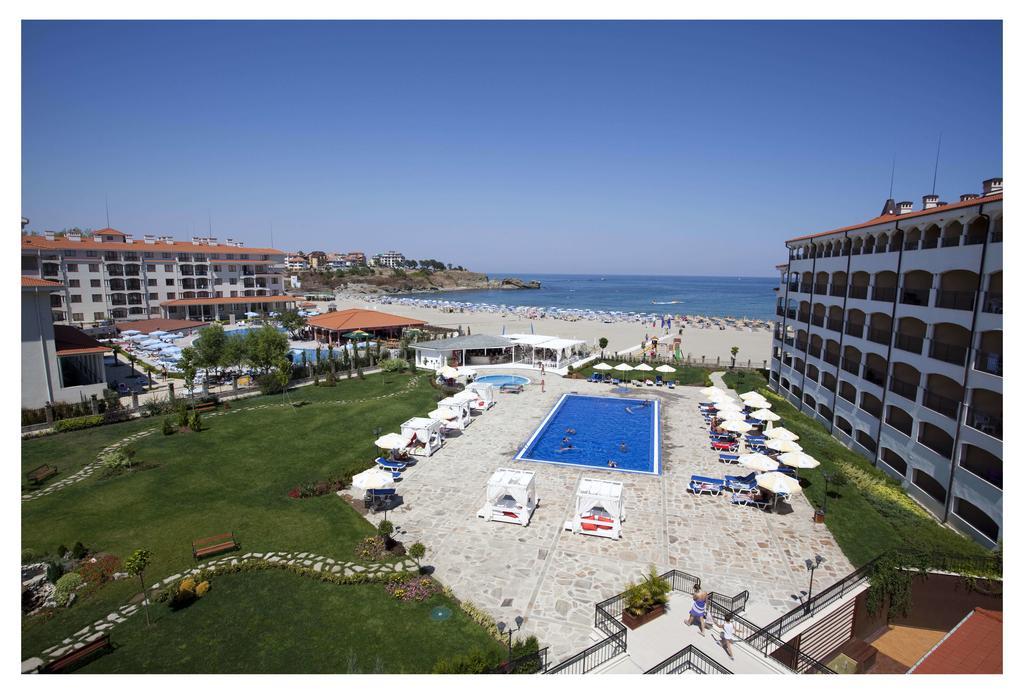 Aparthotel Regina Mare ツァレヴォ エクステリア 写真