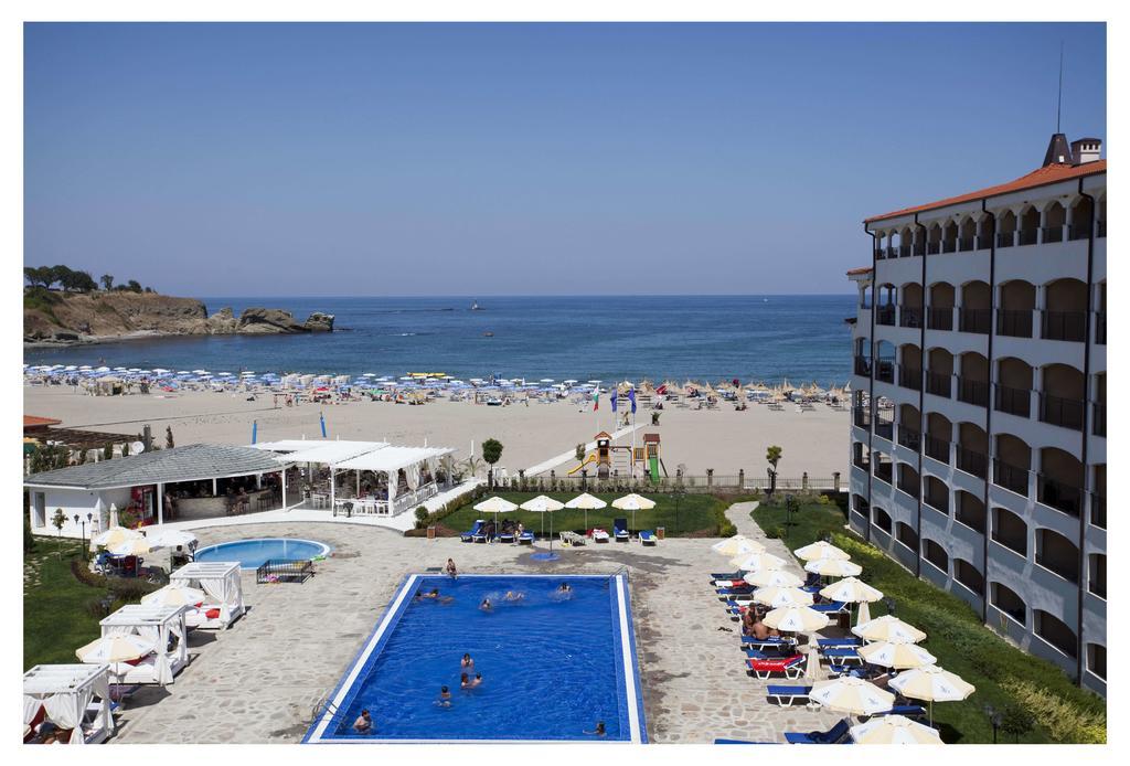 Aparthotel Regina Mare ツァレヴォ エクステリア 写真