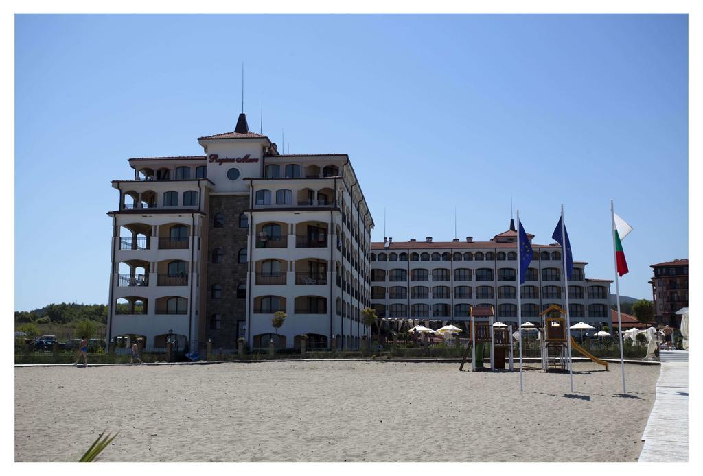Aparthotel Regina Mare ツァレヴォ エクステリア 写真