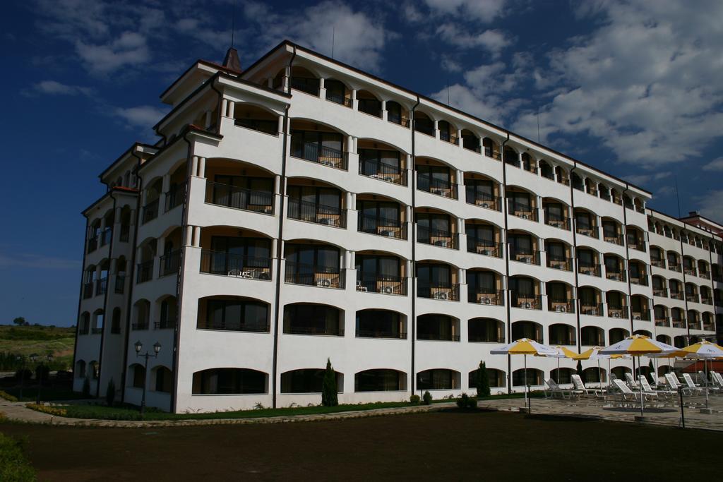 Aparthotel Regina Mare ツァレヴォ エクステリア 写真