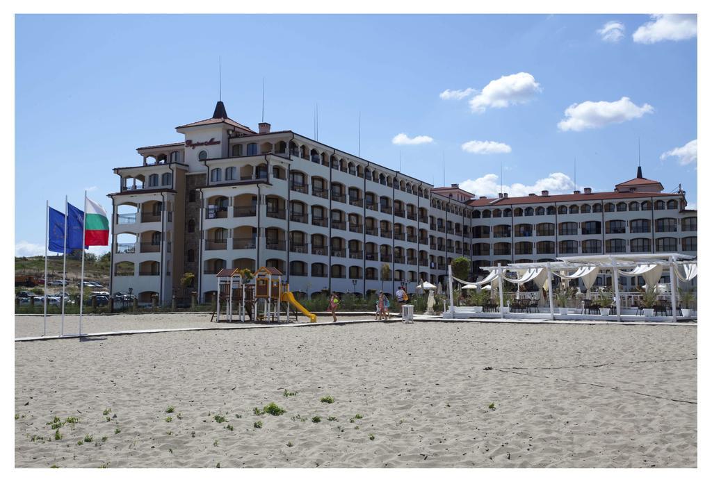 Aparthotel Regina Mare ツァレヴォ エクステリア 写真
